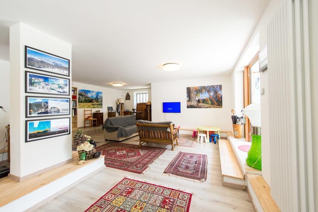Residence Alpen Casavacanze Pinzolo Bagian luar foto