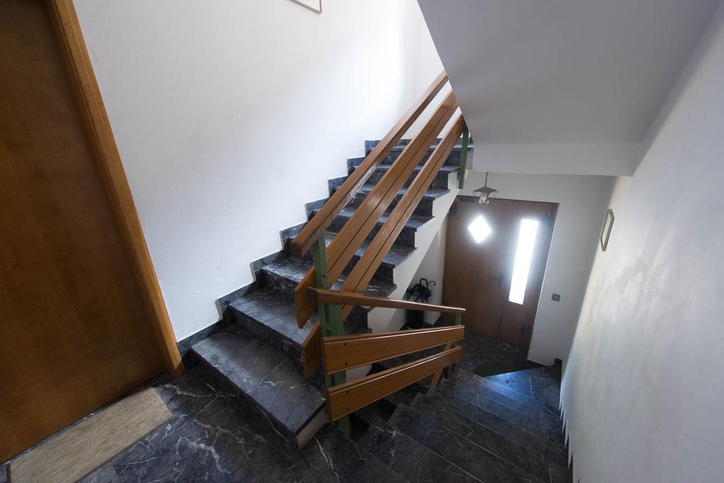 Residence Alpen Casavacanze Pinzolo Bagian luar foto