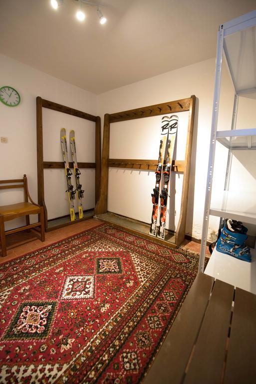 Residence Alpen Casavacanze Pinzolo Bagian luar foto