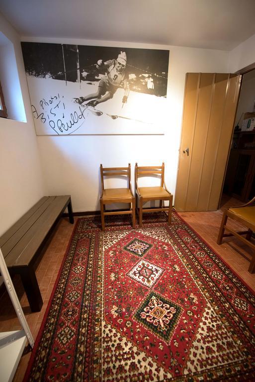 Residence Alpen Casavacanze Pinzolo Bagian luar foto