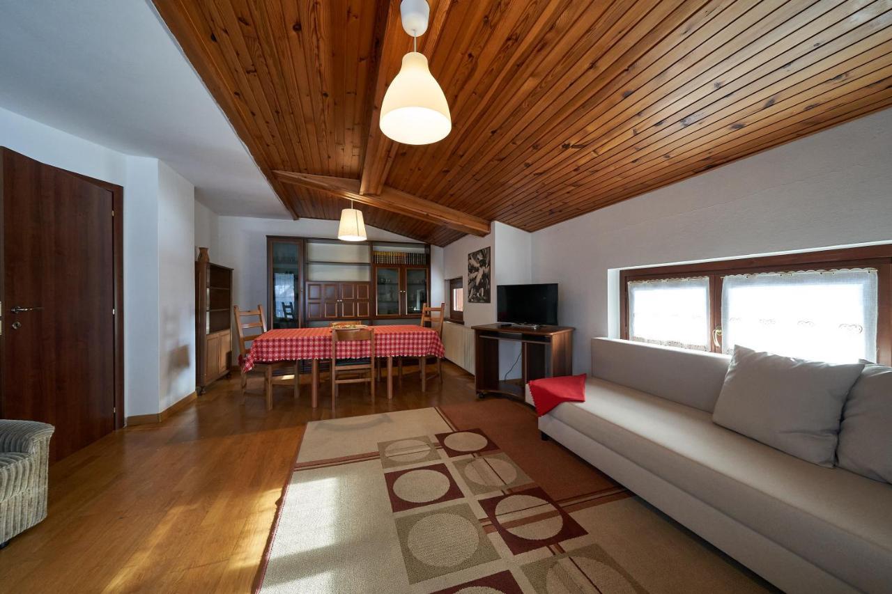 Residence Alpen Casavacanze Pinzolo Bagian luar foto